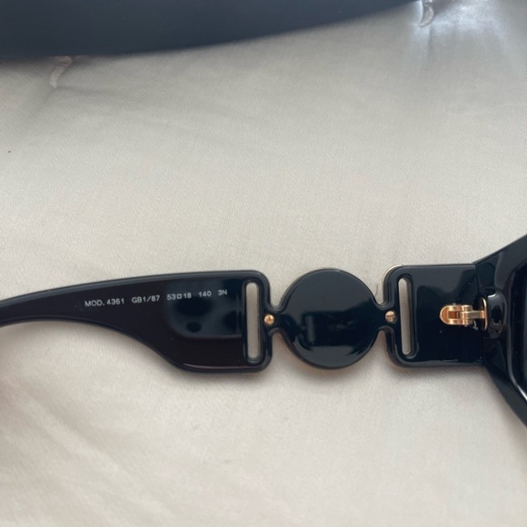 Versace Sunglasses - Picture 6 of 6